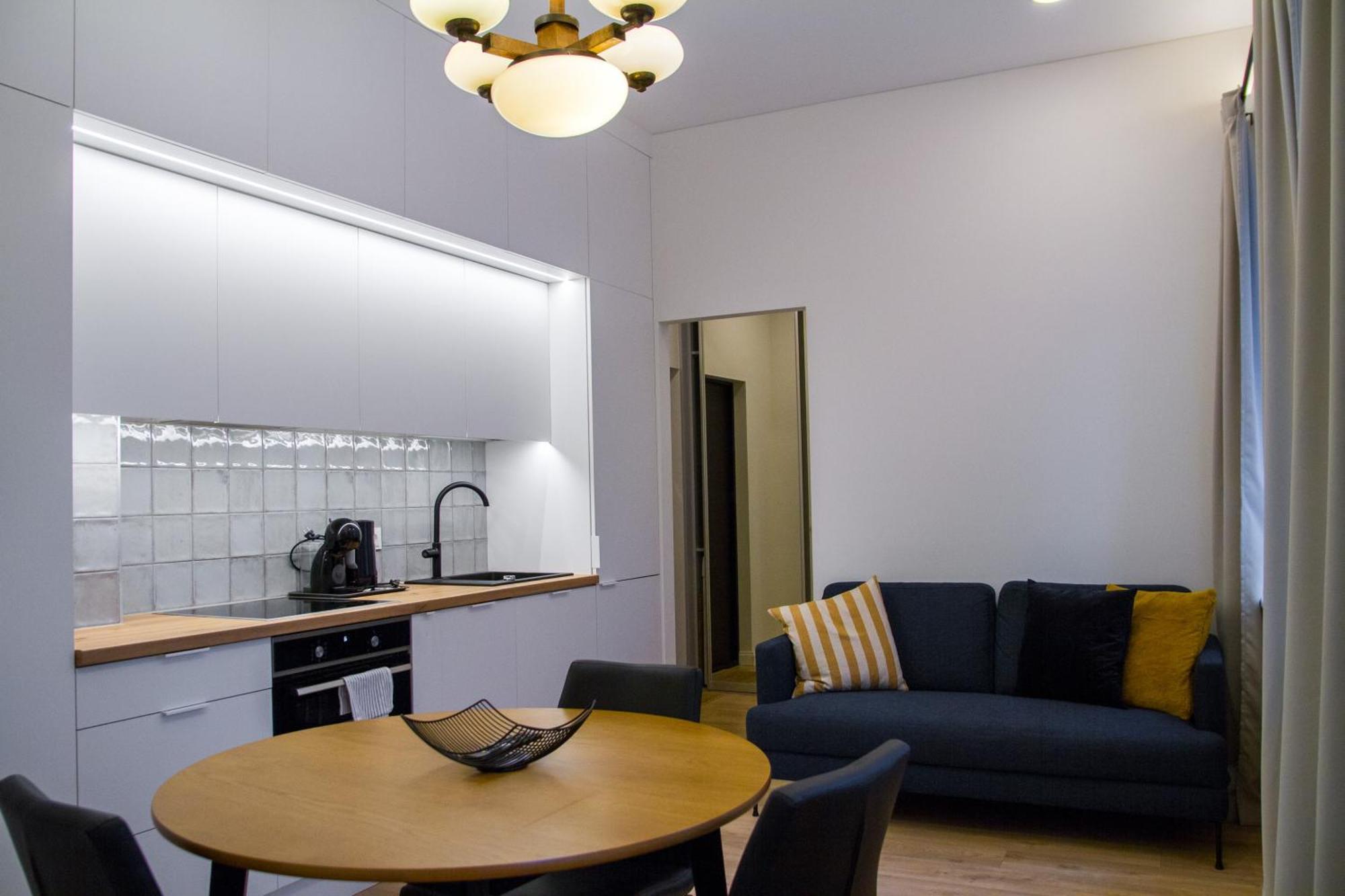 New & Stylish Old Town By Urban Rent Appartement