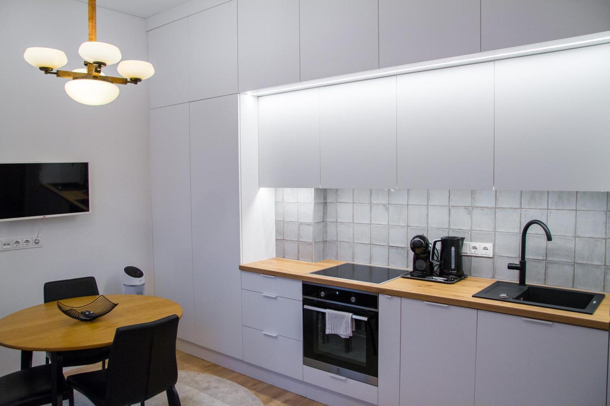 New & Stylish Old Town By Urban Rent VNO