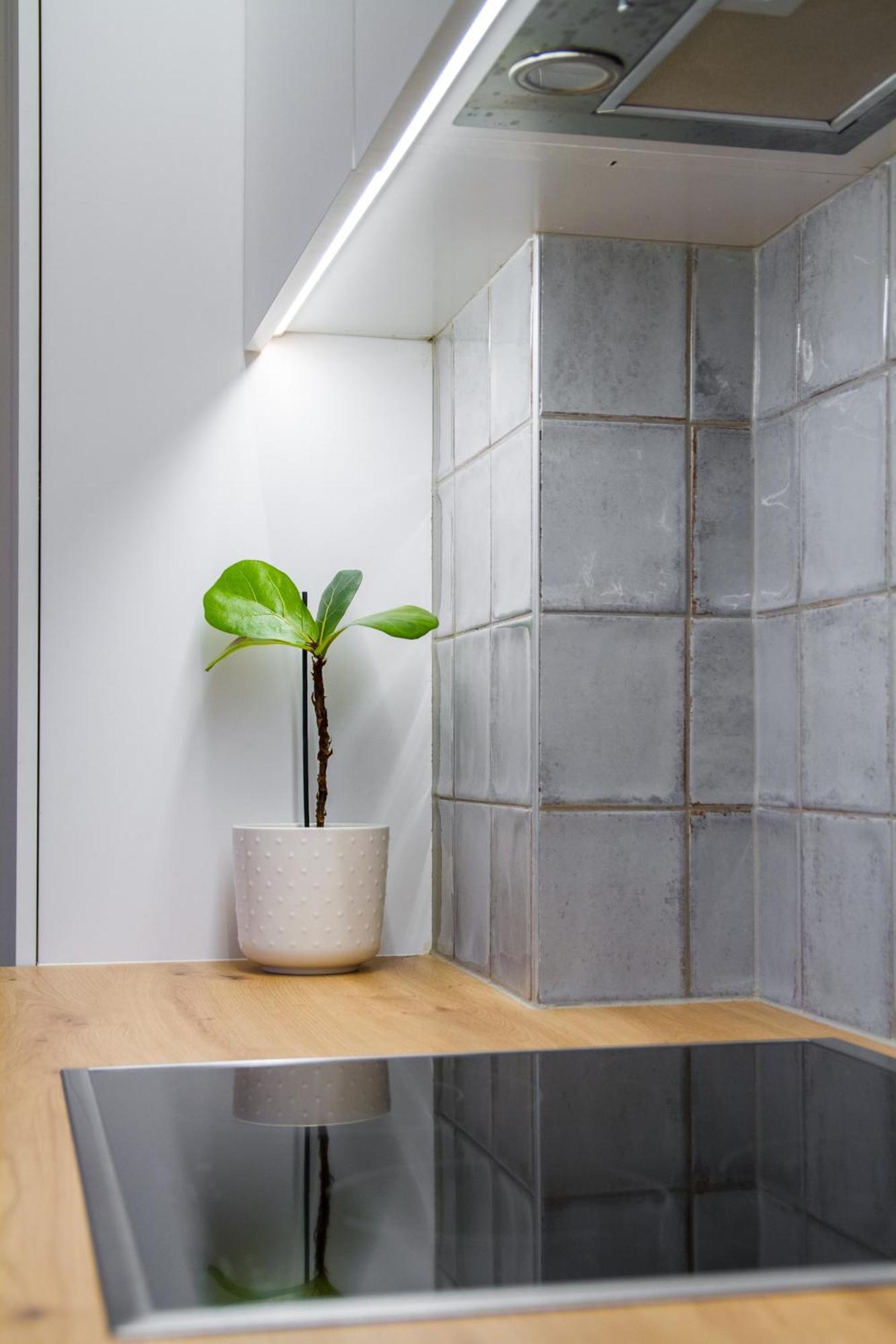 New & Stylish Old Town By Urban Rent * VNO